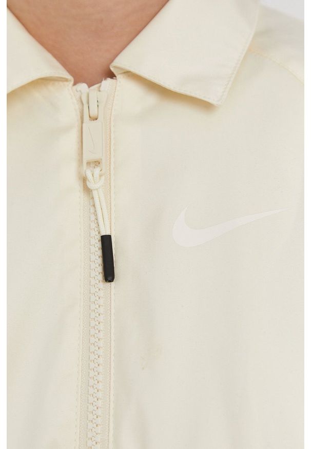 Nike Sportswear - Kurtka. Kolor: beżowy