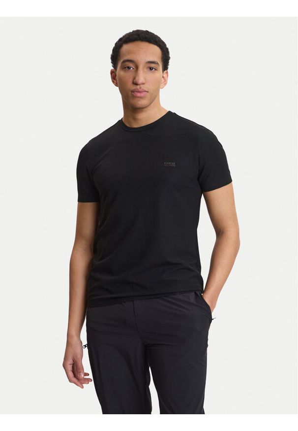 Guess T-Shirt M6RI19 KD202 Czarny Regular Fit. Kolor: czarny. Materiał: syntetyk
