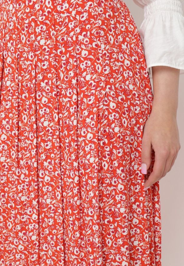 Born2be - Czerwona Spódnica Midi z Wiskozy z Mocnym Rozcięciem na Boku Aliratta. Kolor: czerwony. Materiał: wiskoza. Styl: elegancki