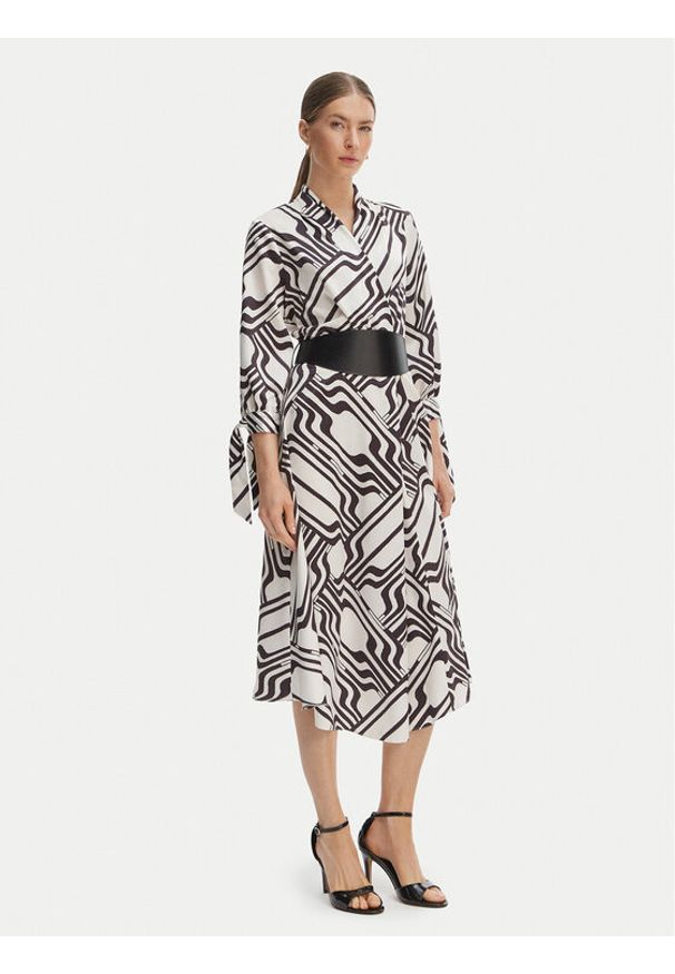 Rinascimento Sukienka koktajlowa CFC0127842003 Czarny Regular Fit. Kolor: czarny. Materiał: syntetyk. Styl: wizytowy