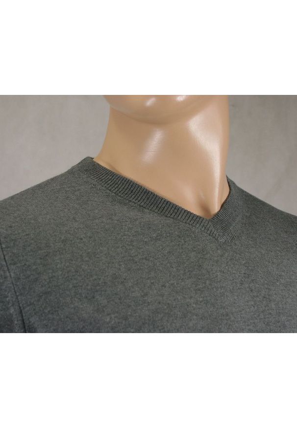 Męski Sweter Bawełniany (V-neck) - Adriano Guinari - Popiel, Klasyczny. Okazja: na spotkanie biznesowe, do pracy. Materiał: bawełna. Styl: klasyczny