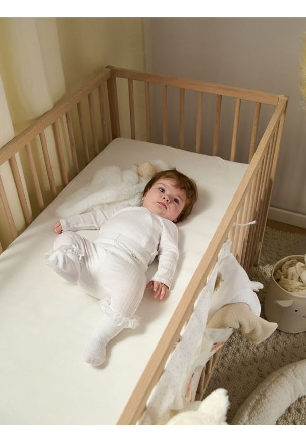 Sinsay - Legginsy prążkowane 3 pack - biały. Kolor: biały. Materiał: prążkowany. Wzór: aplikacja, napisy