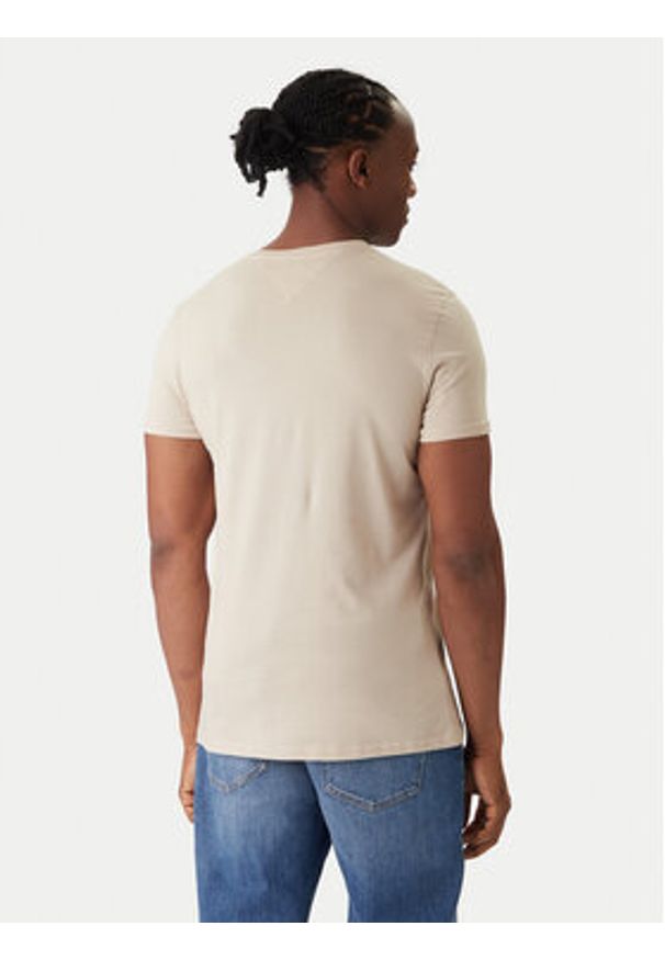 Tommy Jeans T-Shirt DM0DM04411 Beżowy Slim Fit. Kolor: beżowy. Materiał: bawełna