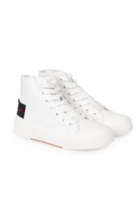 Love Moschino Trampki | JA15022G1MIA0 | Kobieta | Biały. Okazja: na co dzień. Zapięcie: zamek. Kolor: biały. Materiał: skóra. Styl: casual