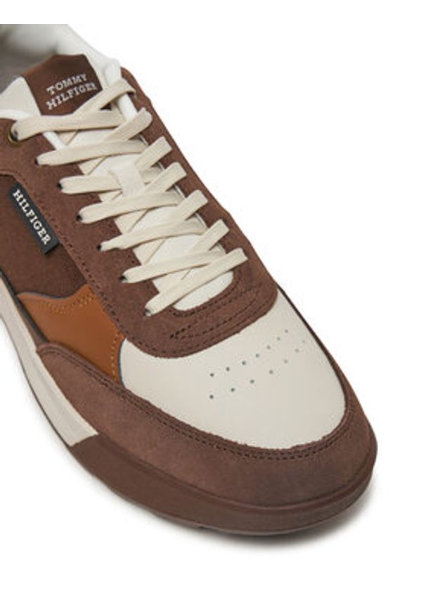 TOMMY HILFIGER - Tommy Hilfiger Sneakersy Retro Runner Mix Rwb FM0FM05371 Brązowy. Kolor: brązowy. Materiał: materiał