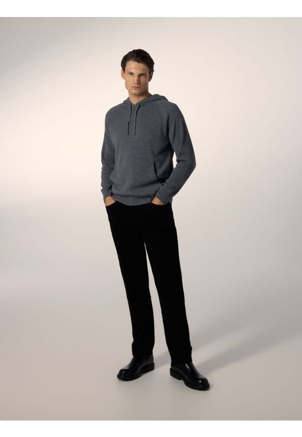 Reserved - Wełniany sweter z kapturem - ciemnoszary. Typ kołnierza: kaptur. Kolor: szary. Materiał: wełna