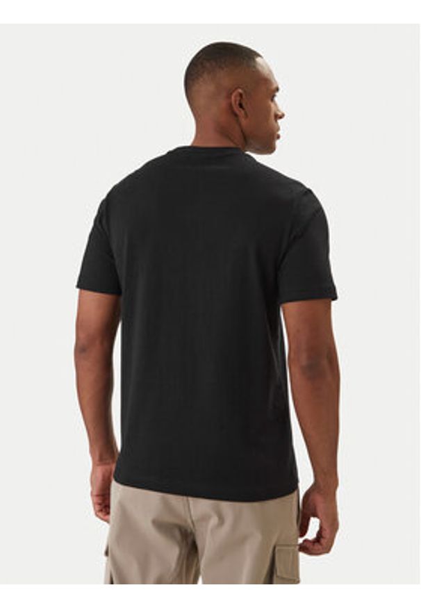 Napapijri T-Shirt S-Box Logo NP0A4IFL Czarny Regular Fit. Kolor: czarny. Materiał: bawełna