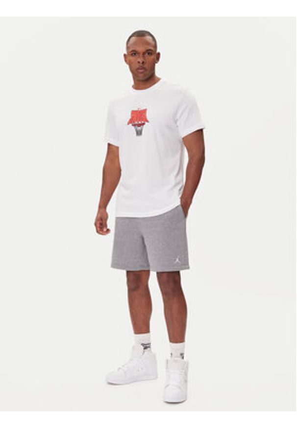 Nike T-Shirt HJ3466 100 Biały Regular Fit. Kolor: biały. Materiał: bawełna