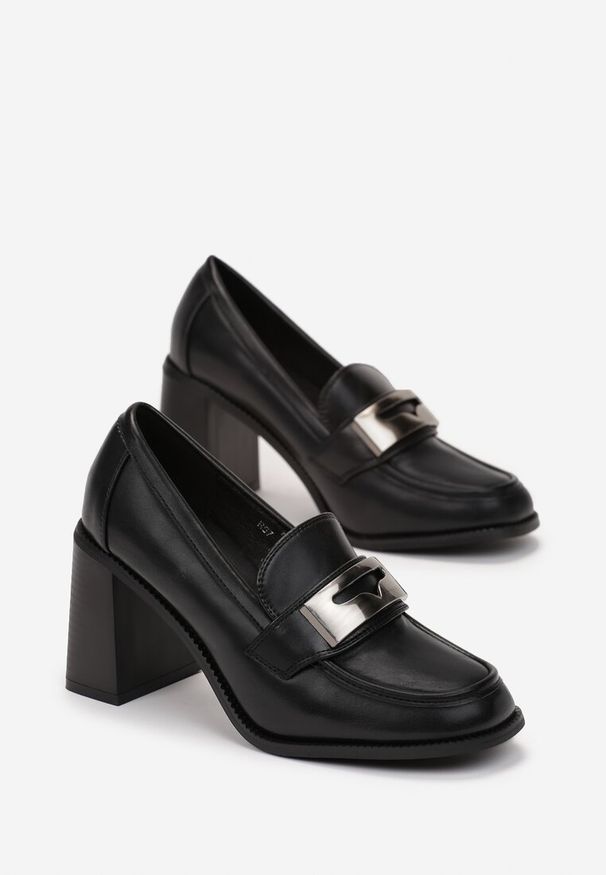 Born2be - Czarne Półbuty na Słupku z Metalową Klamrą Venicaf. Okazja: na co dzień, na spotkanie biznesowe. Zapięcie: klamry. Kolor: czarny. Obcas: na słupku. Styl: biznesowy, casual