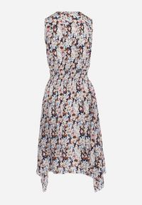 Born2be - Granatowo-Beżowa Bawełniana Sukienka Kopertowa o Rozkloszowanym Kroju w Kwiatowy Print Brosa. Kolor: beżowy. Materiał: bawełna. Wzór: kwiaty, nadruk. Typ sukienki: kopertowe #4