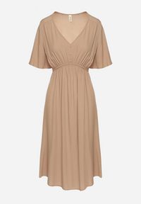 Born2be - Ciemnobeżowa Bawełniana Sukienka o Rozkloszowanym Fasonie Liranelle. Okazja: na co dzień. Typ kołnierza: dekolt w kształcie V. Kolor: beżowy. Materiał: bawełna. Długość rękawa: krótki rękaw. Sezon: lato. Typ sukienki: rozkloszowane. Styl: elegancki, casual #5