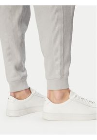 BOSS Spodnie dresowe Structure 50540577 Szary Regular Fit. Kolor: szary. Materiał: bawełna #3