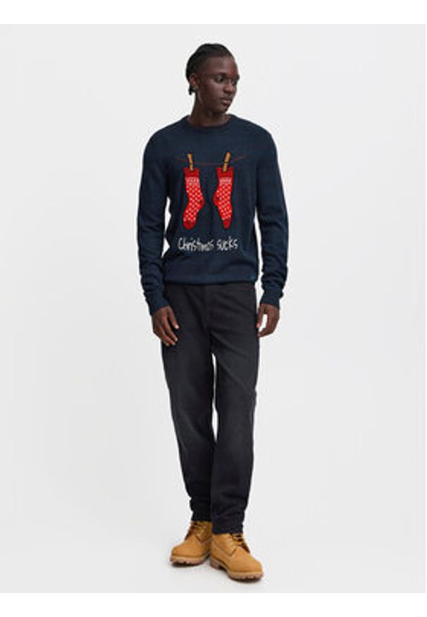 Blend Sweter 20717599 Granatowy Regular Fit. Kolor: niebieski. Materiał: syntetyk