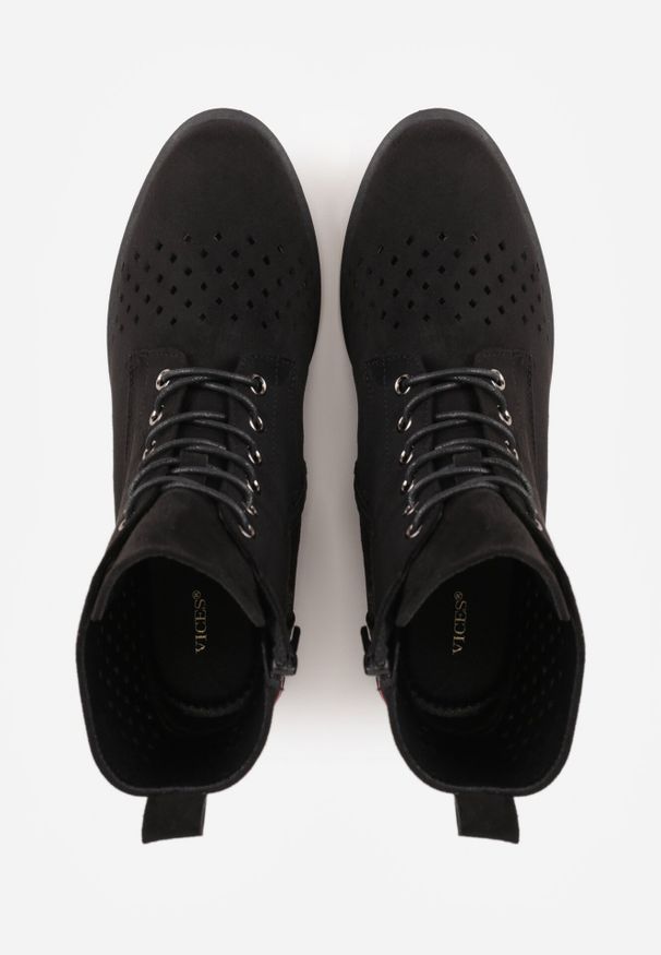 Born2be - Czarne Botki Trzewiki VICES z Ażurową Cholewką Bissen. Okazja: do pracy, na co dzień, na spotkanie biznesowe. Kolor: czarny. Materiał: materiał, jeans, dzianina. Szerokość cholewki: normalna. Wzór: ażurowy. Styl: elegancki, biznesowy, casual