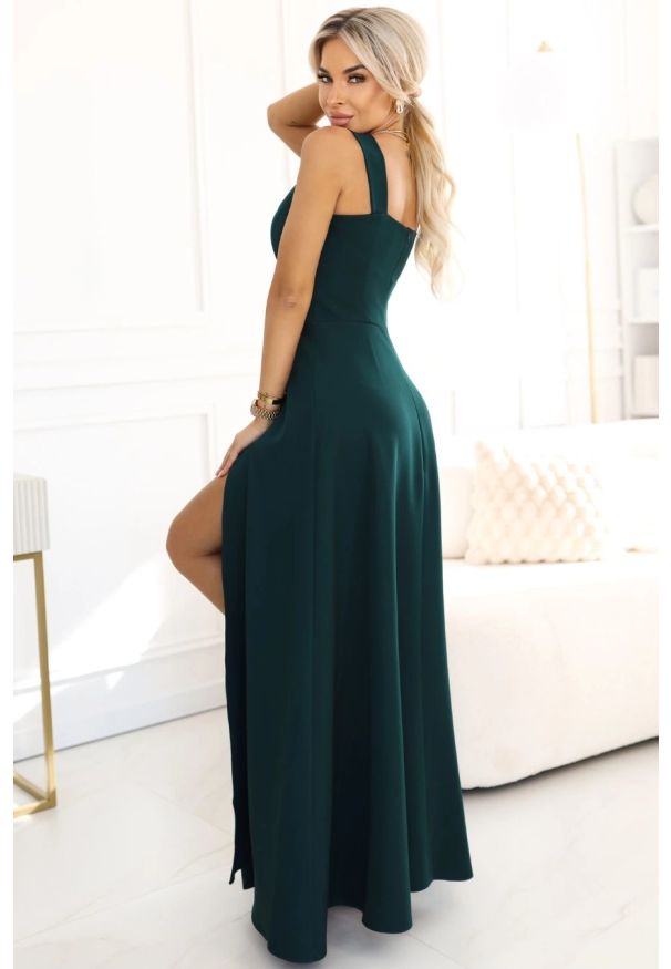 Numoco - Długa sukienka wieczorowa rozkloszowana butelkowa zieleń. Okazja: na studniówkę, na ślub cywilny, na wesele, na imprezę. Styl: wizytowy. Długość: maxi
