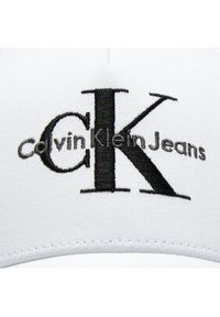 Calvin Klein Jeans Czapka z daszkiem K60K611040 Biały. Kolor: biały. Materiał: materiał, bawełna