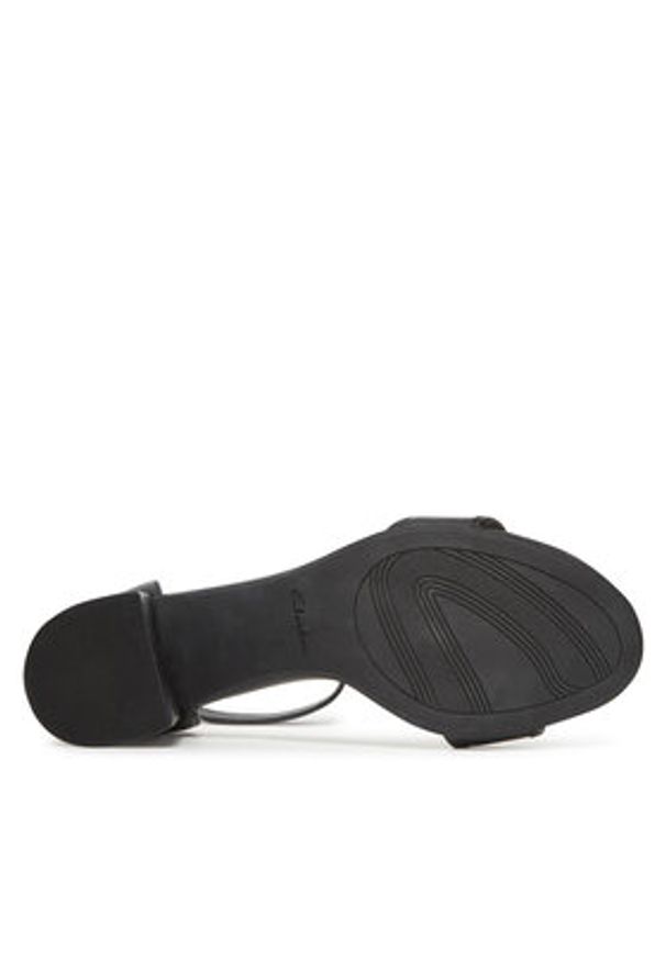 Clarks Sandały Ezoria Mae 26181295 Czarny. Kolor: czarny. Materiał: skóra
