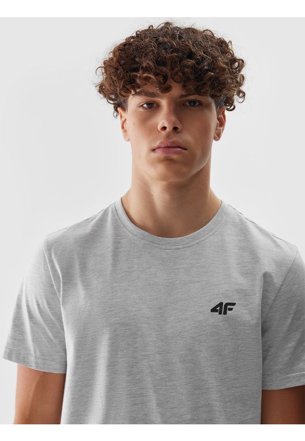 4f - 4F T-shirt regular gładki męski - szary S. Okazja: na co dzień. Kolor: szary. Materiał: dzianina, bawełna, wiskoza, jersey, materiał. Długość rękawa: krótki rękaw. Długość: krótkie. Wzór: gładki. Styl: sportowy, casual