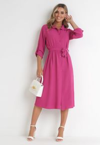 Born2be - Fuksjowa Sukienka Koszulowa z Wiązanym Paskiem Melashka. Kolor: różowy. Materiał: materiał. Długość rękawa: długi rękaw. Typ sukienki: koszulowe. Długość: midi #1