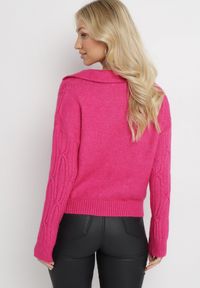 Born2be - Fuksjowy Klasyczny Sweter w Ozdobny Splot Mulls. Kolor: różowy. Materiał: tkanina, dzianina. Wzór: ze splotem. Styl: klasyczny