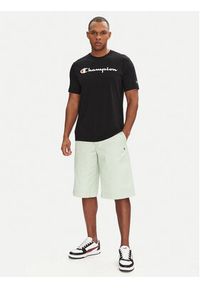 Champion Szorty sportowe 220765 Zielony Standard Fit. Kolor: zielony. Materiał: bawełna. Styl: sportowy