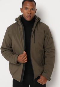 Born2be - Ciemnozielona Kurtka z Chowanym Kapturem i Kieszeniami na Zatrzask Hedinia. Okazja: na co dzień. Kolor: zielony. Materiał: skóra. Styl: casual, elegancki #7