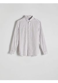 Reserved - Koszula regular fit w paski - beżowy. Kolor: beżowy. Materiał: tkanina, bawełna. Wzór: paski