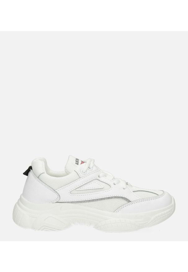 Casu - Białe buty sportowe sneakersy sznurowane casu 20p14/m. Okazja: na co dzień. Kolor: biały. Materiał: skóra ekologiczna, materiał. Szerokość cholewki: normalna