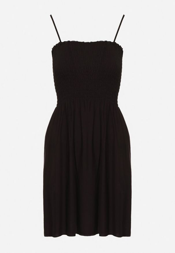 Born2be - Czarna Bawełniana Sukienka na Ramiączkach z Marszczonym Dekoltem Krisele. Okazja: na co dzień, na randkę, na spacer. Kolor: czarny. Materiał: bawełna. Długość rękawa: na ramiączkach. Sezon: lato. Typ sukienki: proste. Styl: casual