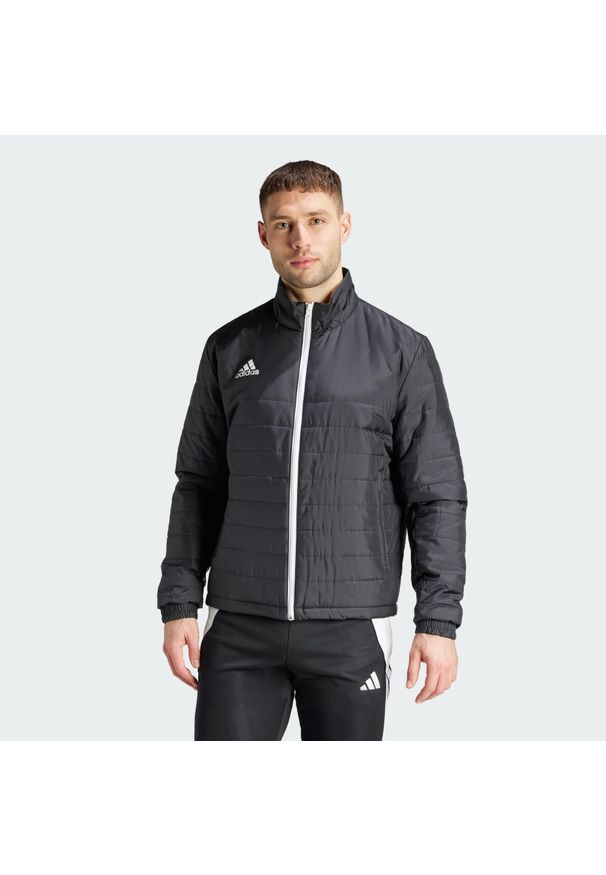 Adidas - Entrada Light Jacket. Kolor: biały, wielokolorowy, czarny. Materiał: materiał. Sport: piłka nożna
