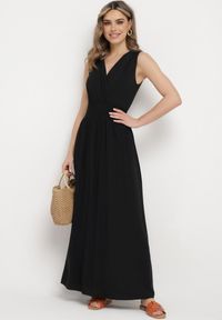 Born2be - Czarna Sukienka Clymiolea. Kolor: czarny. Materiał: wiskoza, tkanina. Długość rękawa: na ramiączkach. Wzór: jednolity. Typ sukienki: kopertowe. Styl: elegancki. Długość: maxi #6