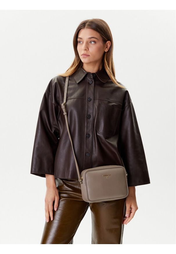 Patrizia Pepe Torebka CB8985/L001-B744 Brązowy. Kolor: brązowy. Materiał: skórzane