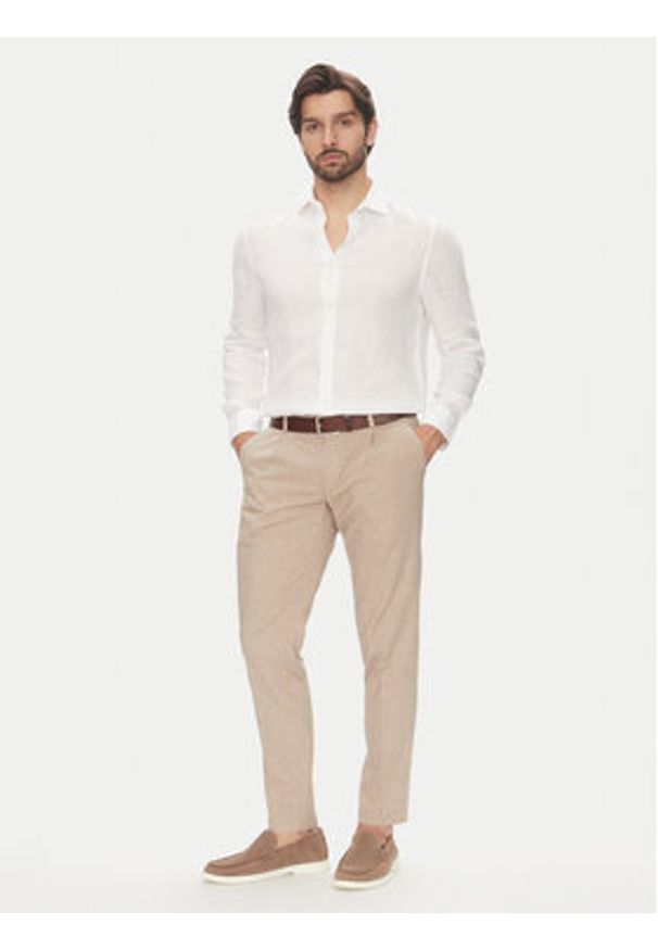 Marc O'Polo Koszula 524 7428 42460 Biały Shaped Fit. Typ kołnierza: polo. Kolor: biały. Materiał: len