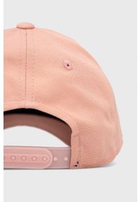 Champion czapka bawełniana dziecięca kolor różowy z aplikacją. Kolor: różowy. Materiał: bawełna. Wzór: aplikacja