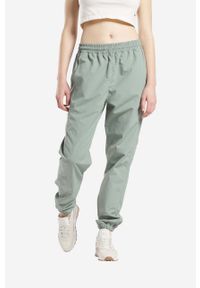 Reebok Classic spodnie dresowe Classics kolor zielony proste medium waist IC0190-ZIELONY. Kolor: zielony. Materiał: dresówka #1