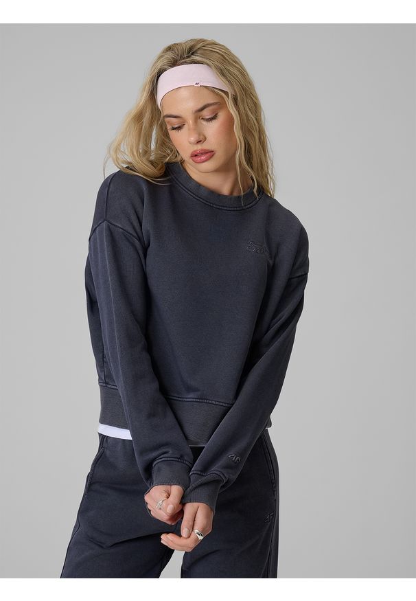 4f - 4F Bluza dresowa regular bez kaptura damska - granatowa S. Okazja: na co dzień. Typ kołnierza: bez kaptura. Kolor: niebieski. Materiał: dresówka. Styl: casual, klasyczny