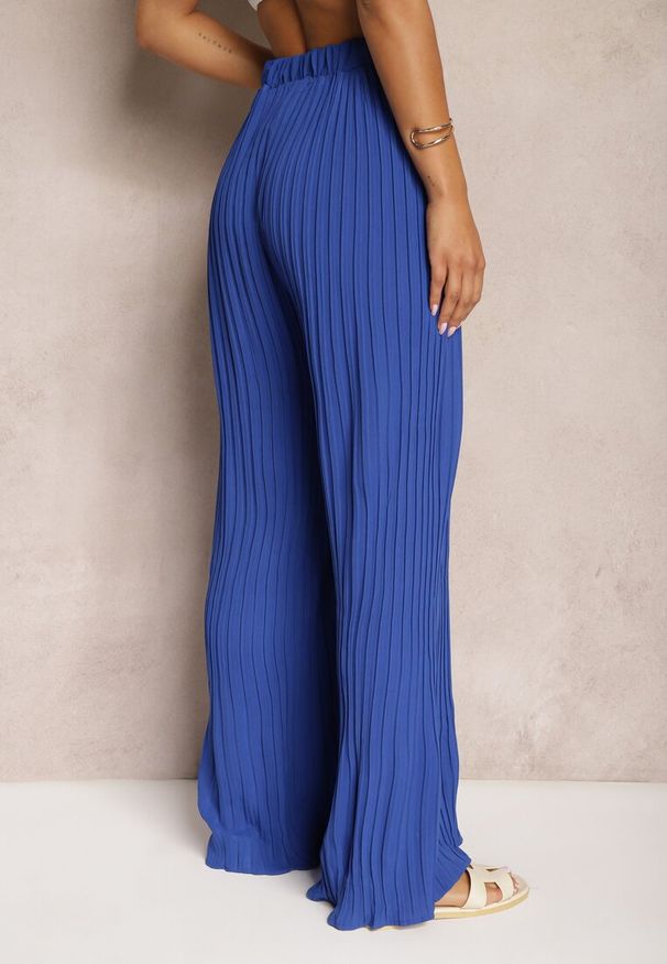 Renee - Granatowe Szerokie Spodnie z Plisami High Waist Mirealli. Stan: podwyższony. Kolor: niebieski