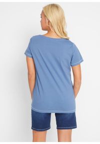T-shirt bonprix niebieski dżins z nadrukiem. Okazja: na co dzień. Kolor: niebieski. Wzór: nadruk. Styl: casual #4