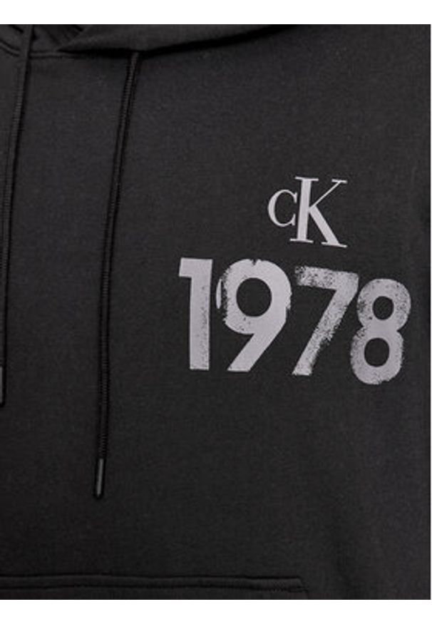 Calvin Klein Jeans Bluza J30J324209 Czarny Regular Fit. Kolor: czarny. Materiał: bawełna