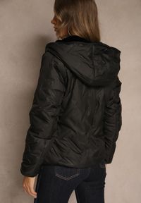 Renee - Czarna Dwustronna Kurtka z Pikowanymi Przeszyciami i Kapturem Tianessa. Kolor: czarny. Materiał: dzianina, poliester. Styl: elegancki, sportowy #5