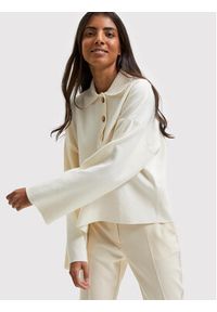 Selected Femme Sweter Cassi 16083225 Biały Relaxed Fit. Kolor: biały. Materiał: wiskoza #5