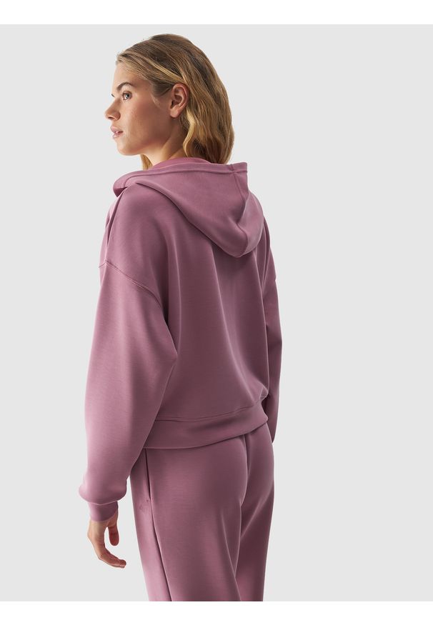 4f - 4F Bluza dresowa rozpinana z modalem damska - różowa XL. Okazja: na co dzień. Typ kołnierza: kaptur. Kolor: różowy. Materiał: dresówka. Wzór: gładki, ze splotem. Styl: sportowy, casual. Sport: fitness