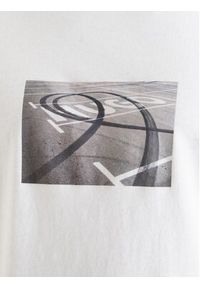 Hugo - HUGO T-Shirt Dostino 50557674 Écru Regular Fit. Kolor: kremowy. Materiał: bawełna #4