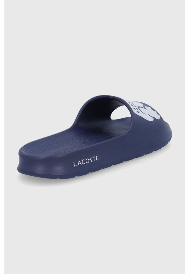 Lacoste - Klapki. Kolor: niebieski. Obcas: na obcasie. Wysokość obcasa: niski