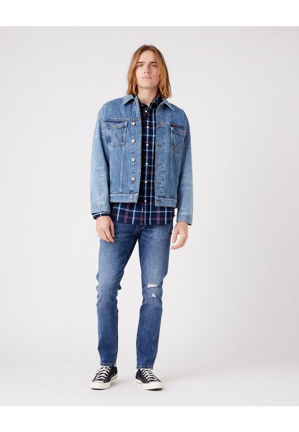 Wrangler - WRANGLER LARSTON MĘSKIE SPODNIE JEANSOWE DARK INDIGO W18S59X1E 112324510