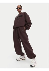 Reebok Spodnie dresowe Iza RK25687CCW Brązowy ciemny Regular Fit. Kolor: brązowy. Materiał: bawełna #7