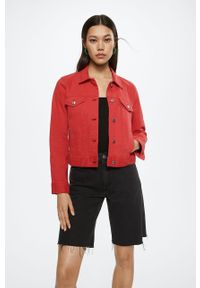mango - Mango kurtka jeansowa Vicky damska kolor czerwony przejściowa. Okazja: na co dzień. Kolor: czerwony. Materiał: jeans. Styl: casual