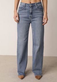 Born2be - Niebieskie Bawełniane Jeansy z Wysokim Stanem i Szerokimi Nogawkami Marydia. Okazja: na co dzień. Stan: podwyższony. Kolekcja: plus size. Kolor: niebieski. Styl: casual, klasyczny, elegancki #1