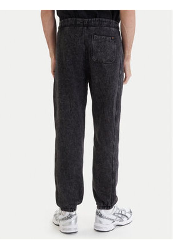 Alpha Industries Spodnie dresowe Vintage Basic 258361 Czarny Regular Fit. Kolor: czarny. Materiał: bawełna