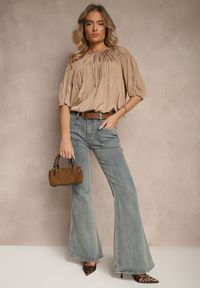 Renee - Jasnobrązowa Bluzka z Wiskozą o Fasonie Oversize z Gumkami w Ramionach Alirona. Okazja: na spacer. Kolor: brązowy. Materiał: wiskoza. Styl: klasyczny, elegancki #5